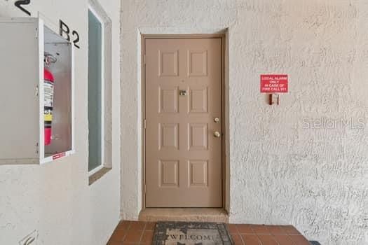 На продажу: $105,000 (2 спален, 2 ванн, 1035 Квадратных фут)