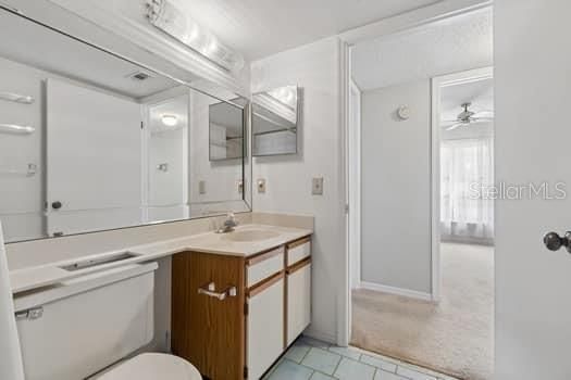 На продажу: $105,000 (2 спален, 2 ванн, 1035 Квадратных фут)