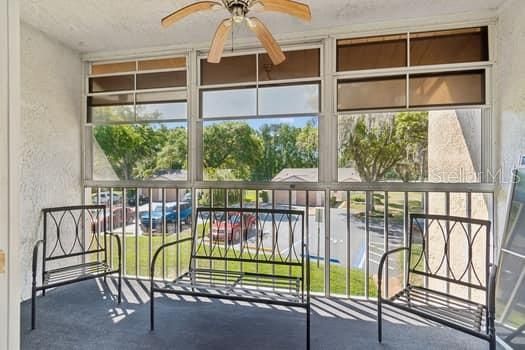 На продажу: $105,000 (2 спален, 2 ванн, 1035 Квадратных фут)