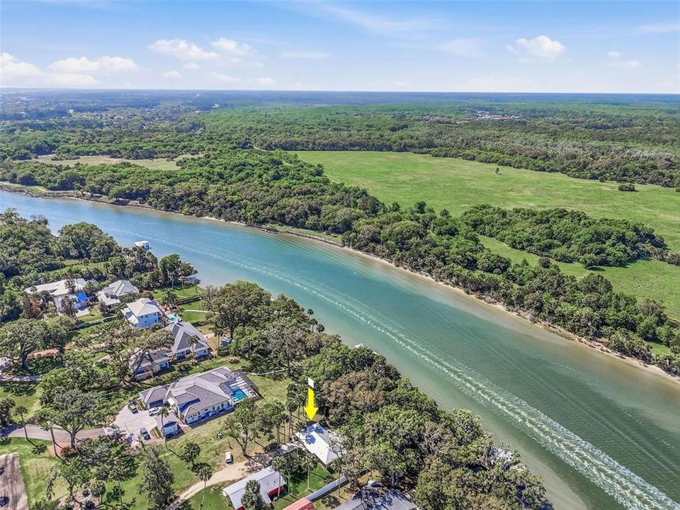 На продажу: $1,399,999 (2 спален, 2 ванн, 1170 Квадратных фут)