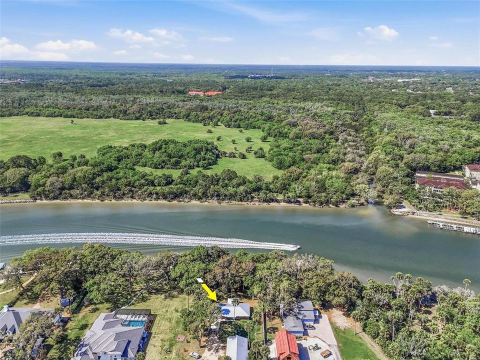 На продажу: $1,399,999 (2 спален, 2 ванн, 1170 Квадратных фут)