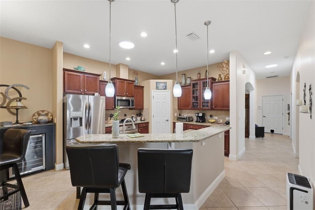 待售: $399,999 (2 贝兹, 2 浴室, 1769 平方英尺)