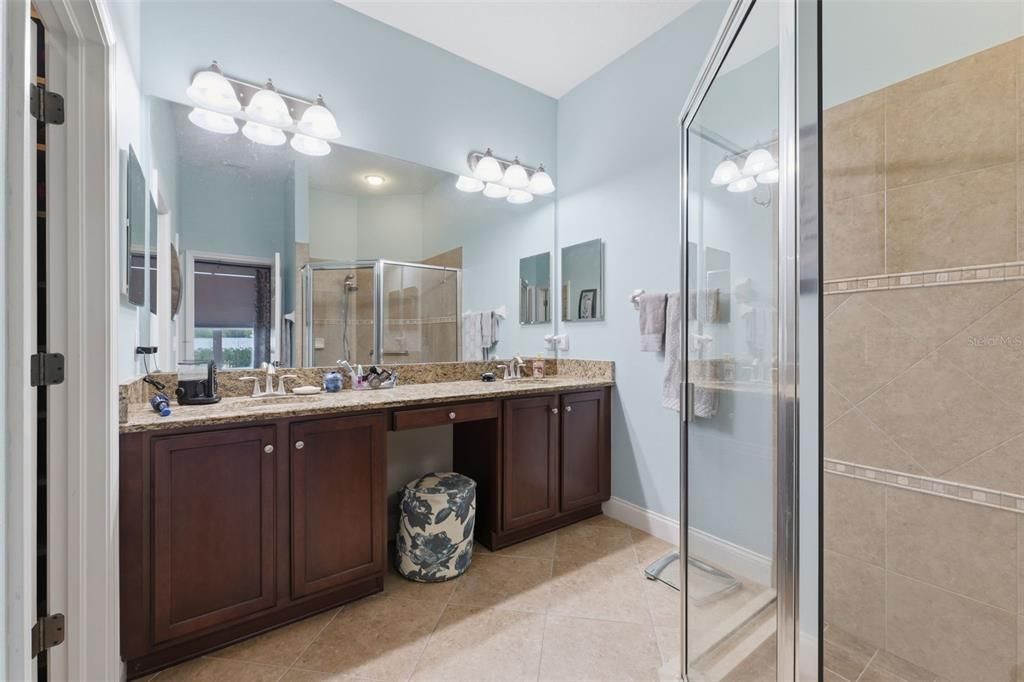 待售: $399,999 (2 贝兹, 2 浴室, 1769 平方英尺)