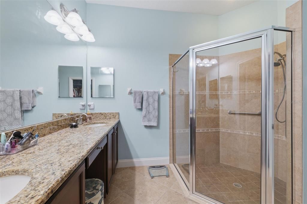 待售: $399,999 (2 贝兹, 2 浴室, 1769 平方英尺)