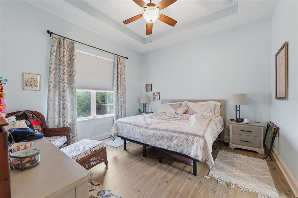 待售: $399,999 (2 贝兹, 2 浴室, 1769 平方英尺)