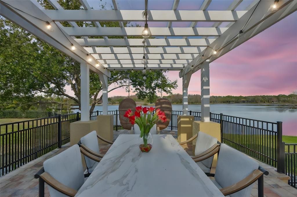 For Sale: $2,100,000 (5 beds, 5 baths, 3699 Square Feet)