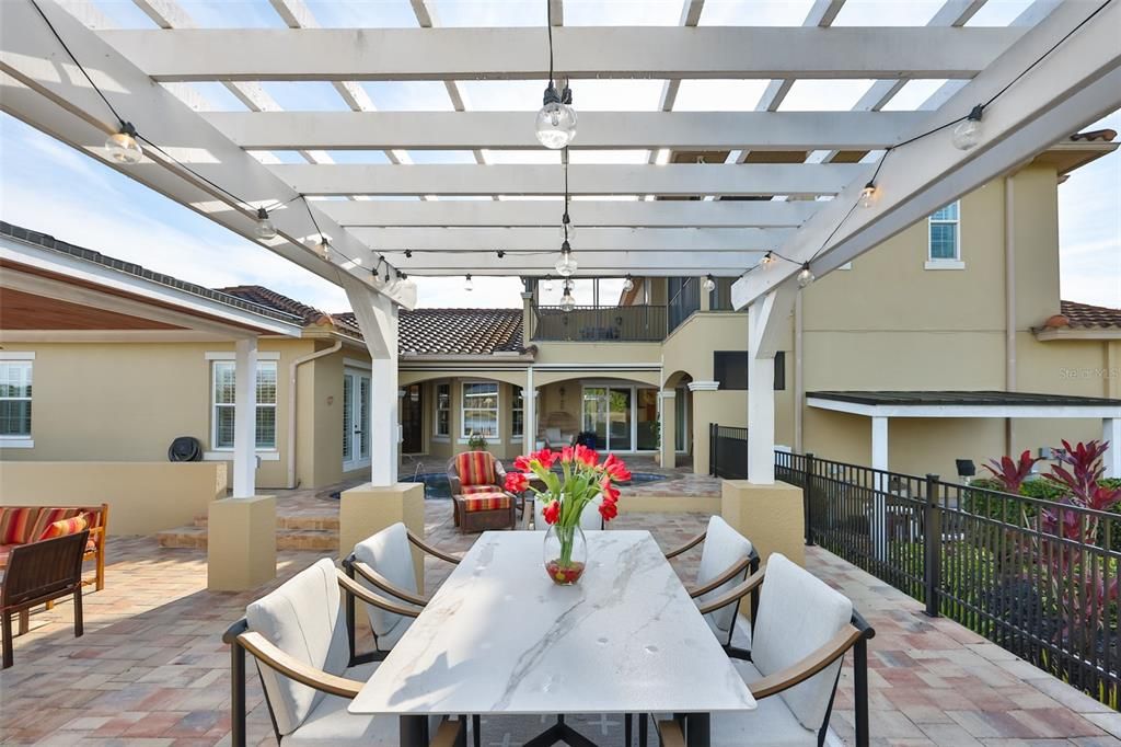 For Sale: $2,100,000 (5 beds, 5 baths, 3699 Square Feet)