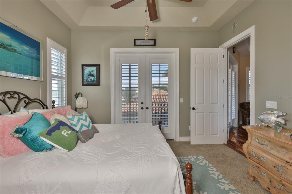 For Sale: $2,100,000 (5 beds, 5 baths, 3699 Square Feet)