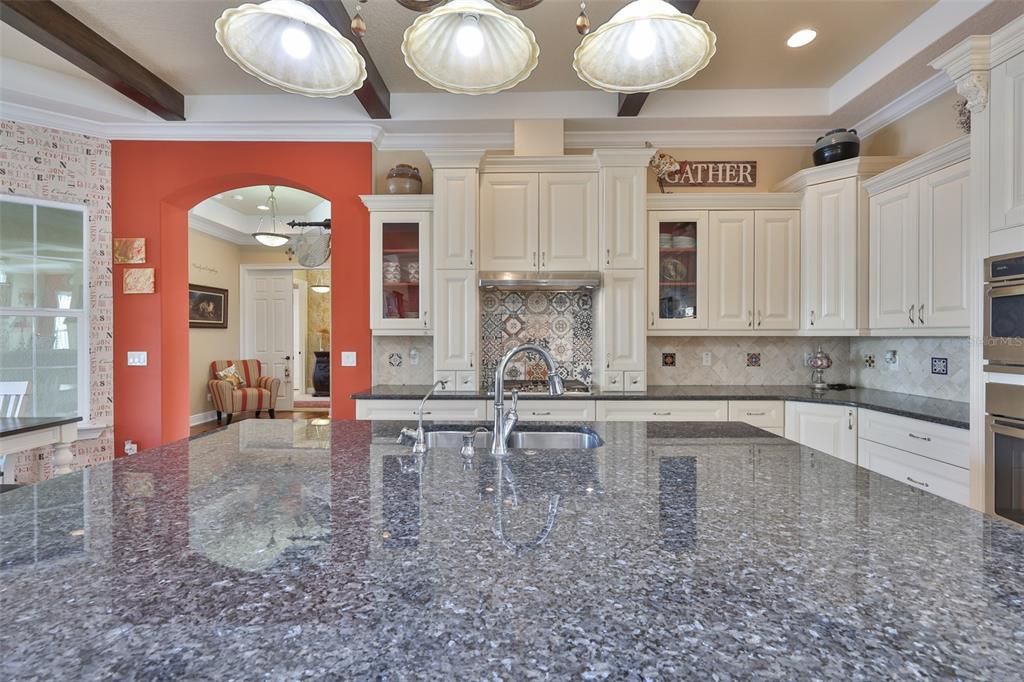 For Sale: $2,100,000 (5 beds, 5 baths, 3699 Square Feet)
