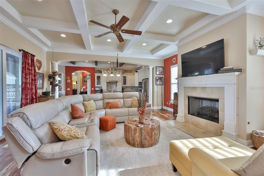 For Sale: $2,100,000 (5 beds, 5 baths, 3699 Square Feet)