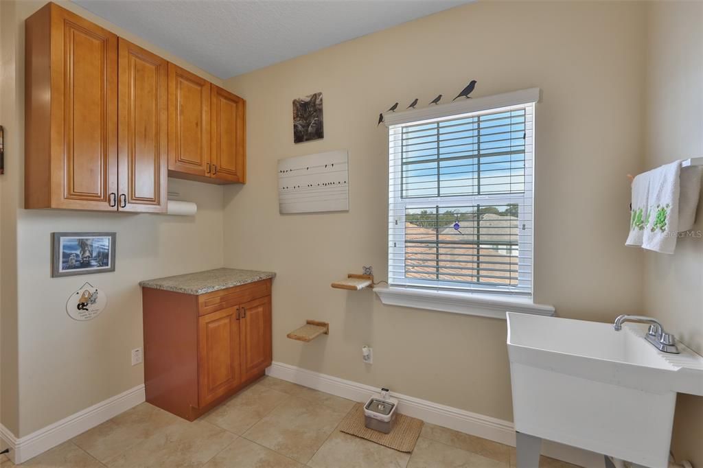 For Sale: $2,100,000 (5 beds, 5 baths, 3699 Square Feet)