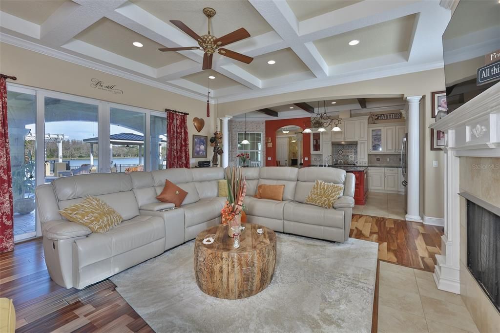 For Sale: $2,100,000 (5 beds, 5 baths, 3699 Square Feet)