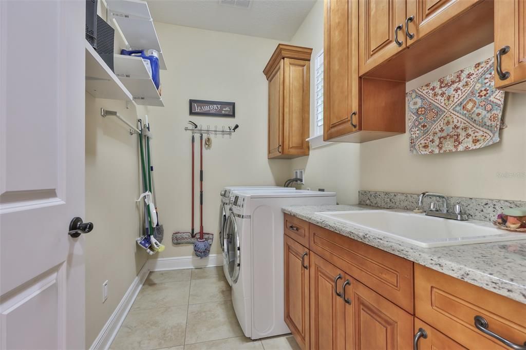 For Sale: $2,100,000 (5 beds, 5 baths, 3699 Square Feet)