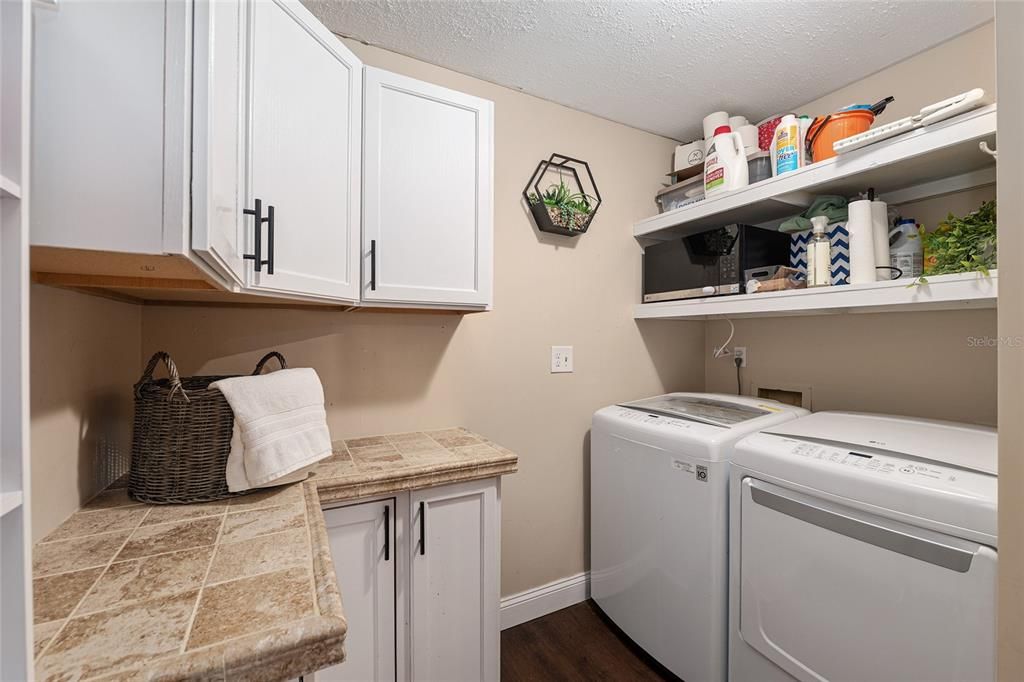 For Sale: $445,007 (3 beds, 2 baths, 2124 Square Feet)