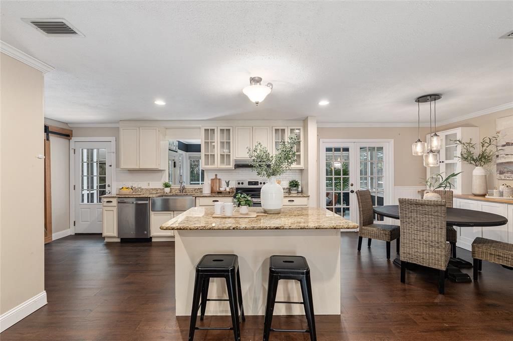 For Sale: $445,007 (3 beds, 2 baths, 2124 Square Feet)