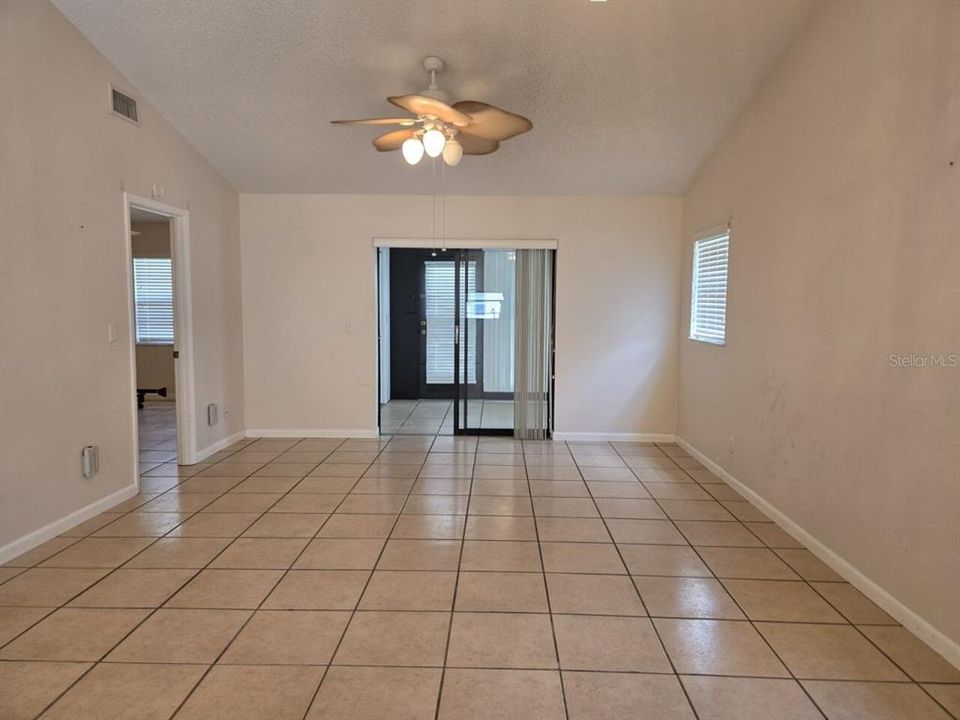 En Venta: $145,000 (2 camas, 2 baños, 1094 Pies cuadrados)