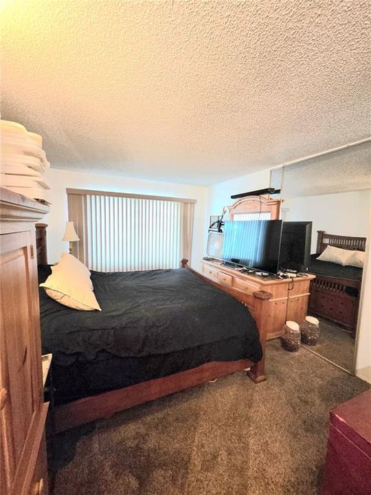 En Venta: $275,000 (2 camas, 2 baños, 976 Pies cuadrados)