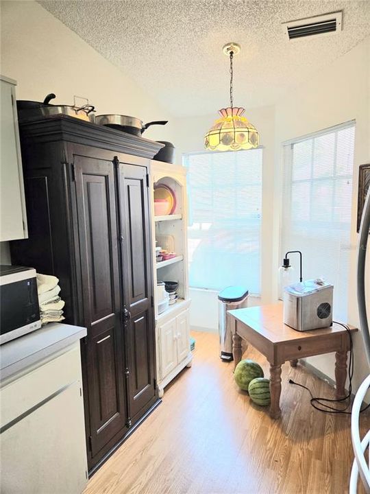 En Venta: $275,000 (2 camas, 2 baños, 976 Pies cuadrados)