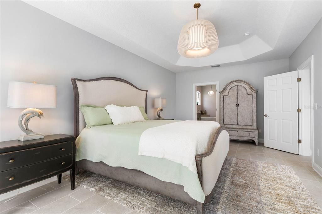 For Sale: $989,900 (5 beds, 3 baths, 2854 Square Feet)