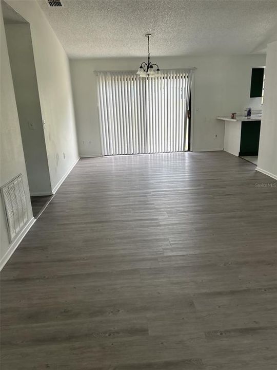 В аренду: $1,575 (3 спален, 2 ванн, 1204 Квадратных фут)