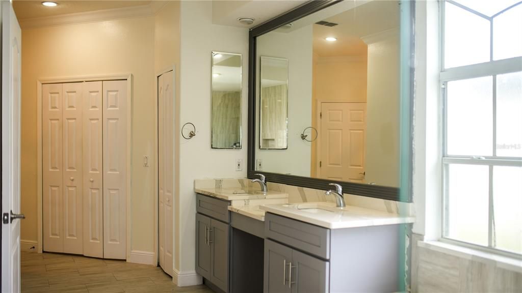 Active With Contract: $719,000 (4 beds, 3 baths, 3245 Square Feet)