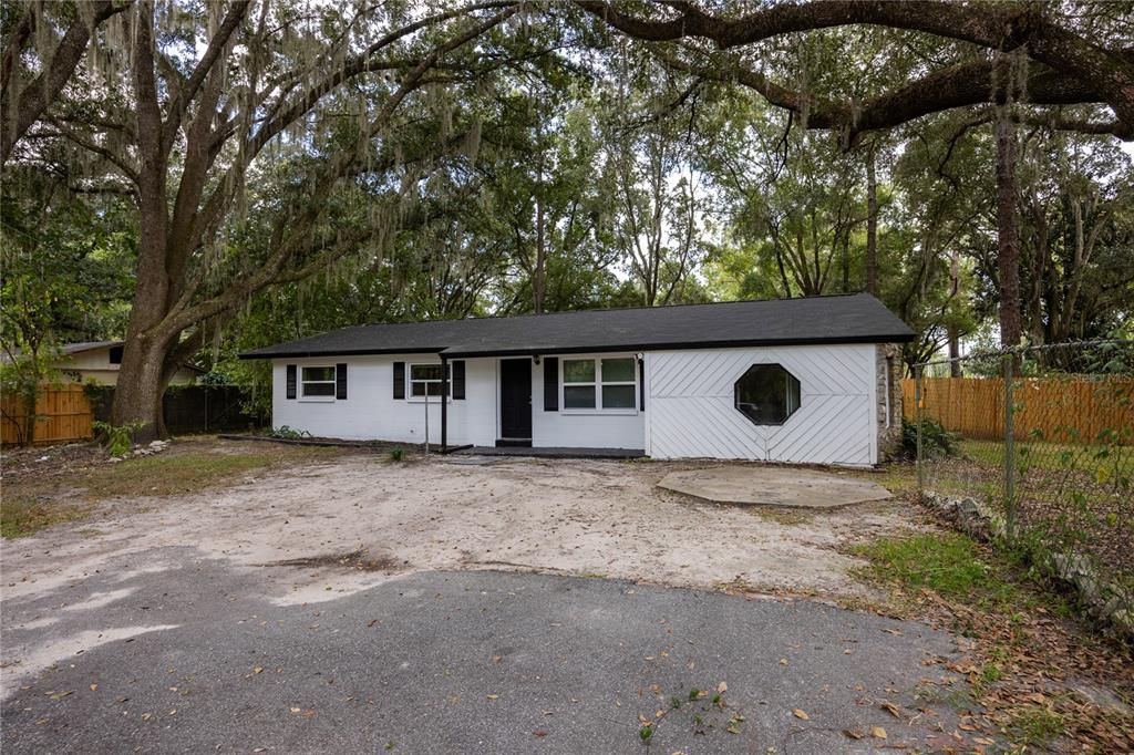For Sale: $211,000 (4 beds, 1 baths, 1654 Square Feet)