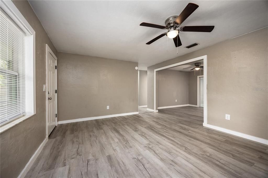 For Sale: $211,000 (4 beds, 1 baths, 1654 Square Feet)
