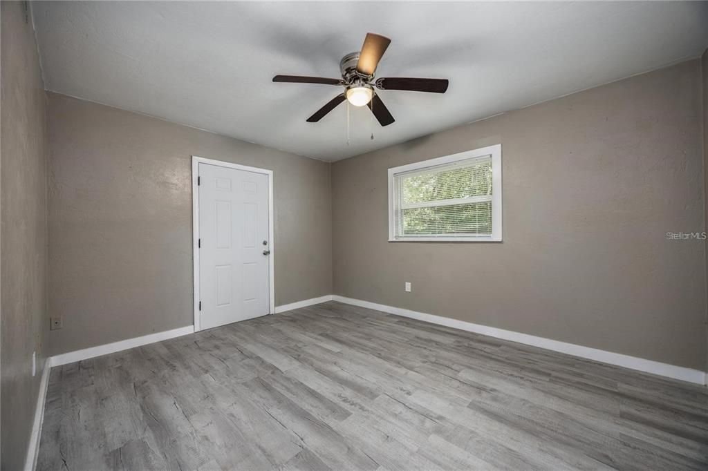 For Sale: $211,000 (4 beds, 1 baths, 1654 Square Feet)