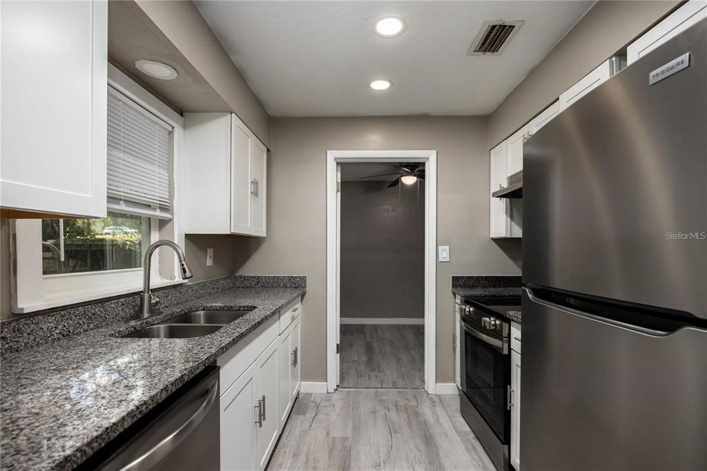 For Sale: $211,000 (4 beds, 1 baths, 1654 Square Feet)