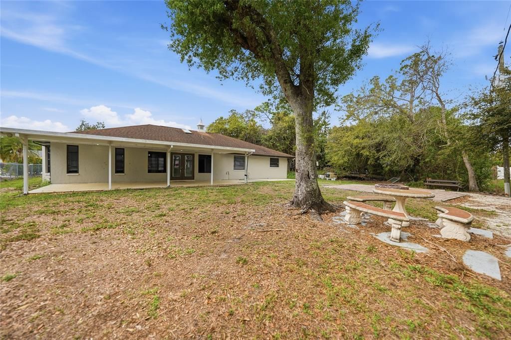 Active With Contract: $299,900 (3 beds, 2 baths, 2060 Square Feet)