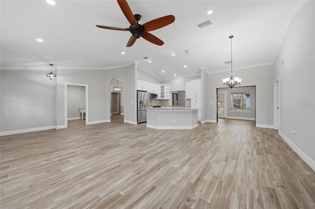 Active With Contract: $299,900 (3 beds, 2 baths, 2060 Square Feet)