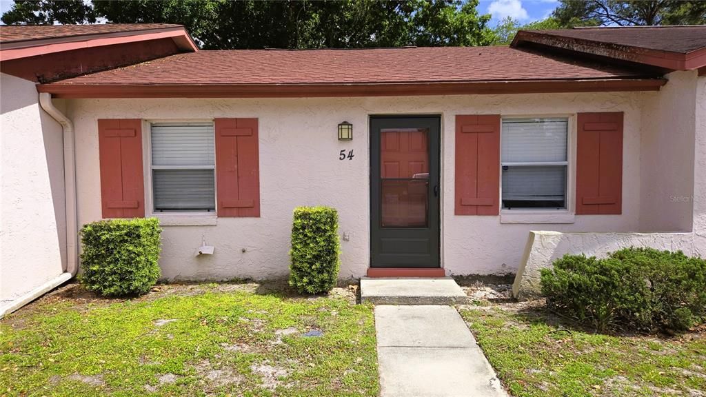 For Sale: $215,000 (2 beds, 1 baths, 750 Square Feet)