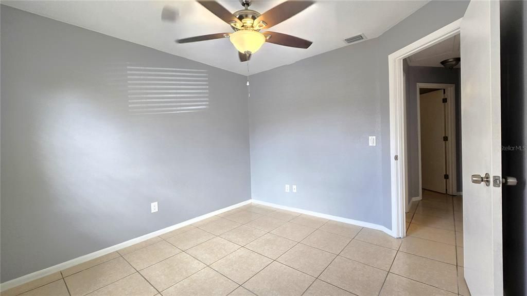 For Sale: $215,000 (2 beds, 1 baths, 750 Square Feet)