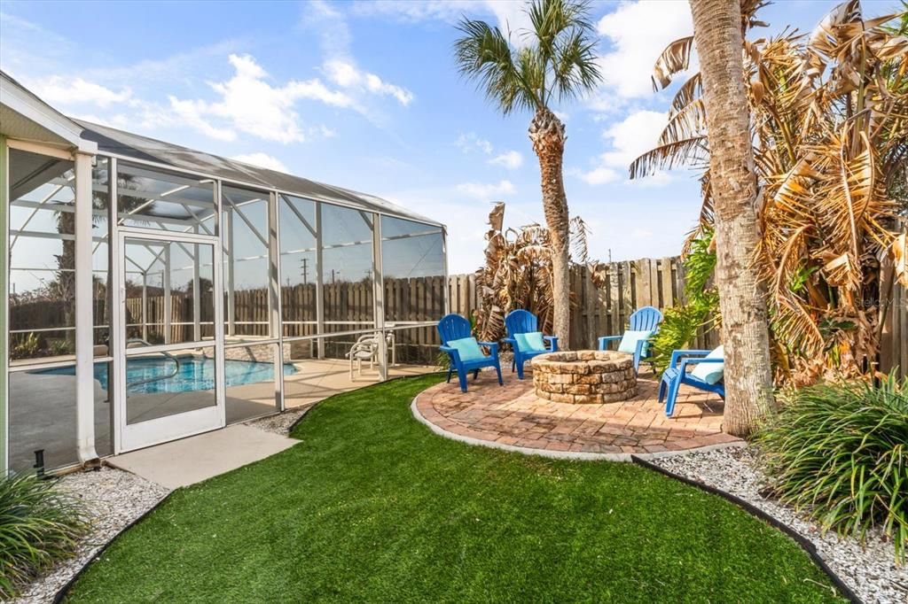 For Sale: $1,490,000 (5 beds, 2 baths, 3284 Square Feet)