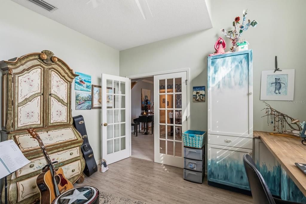 For Sale: $1,490,000 (5 beds, 2 baths, 3284 Square Feet)