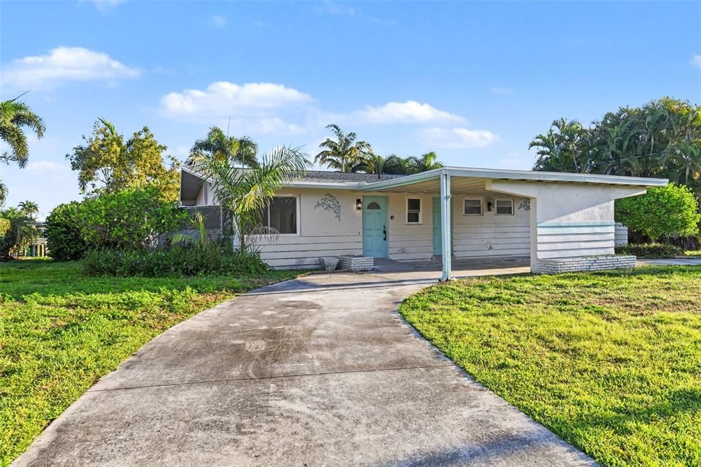 For Sale: $334,950 (3 beds, 2 baths, 1443 Square Feet)