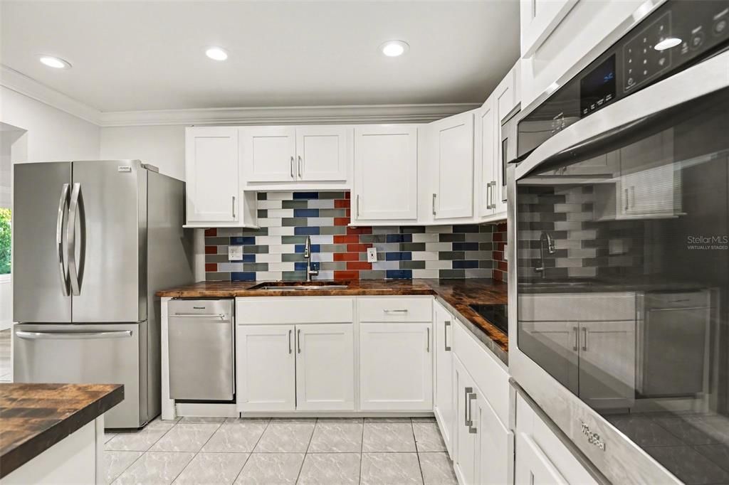 For Sale: $334,950 (3 beds, 2 baths, 1443 Square Feet)