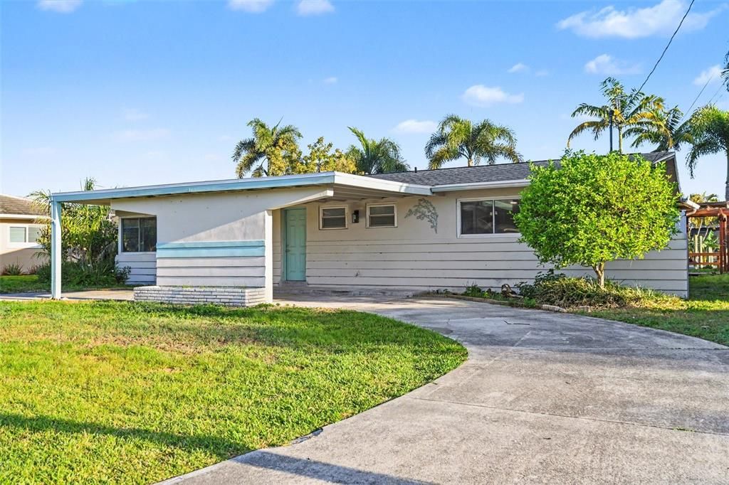 For Sale: $334,950 (3 beds, 2 baths, 1443 Square Feet)