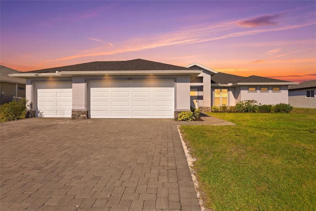 En Venta: $339,900 (4 camas, 2 baños, 1719 Pies cuadrados)