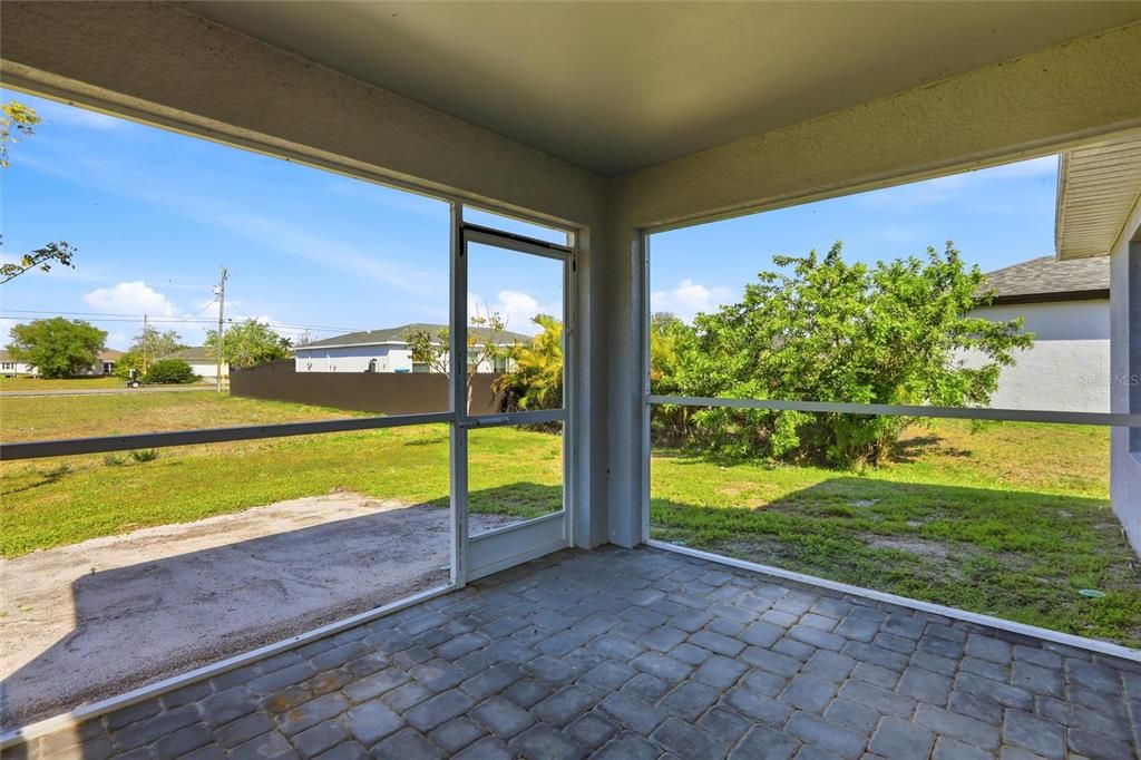 En Venta: $339,900 (4 camas, 2 baños, 1719 Pies cuadrados)
