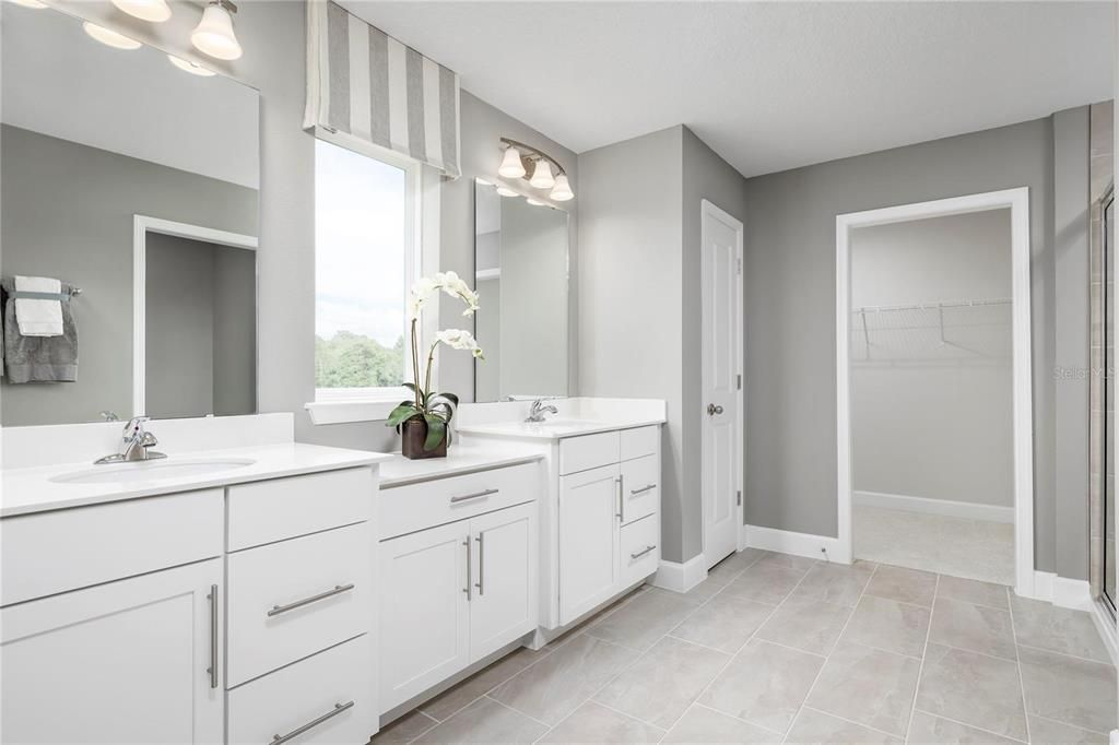 Active With Contract: $499,595 (4 beds, 2 baths, 2797 Square Feet)