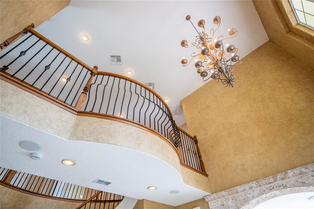 Active With Contract: $899,000 (4 beds, 5 baths, 5326 Square Feet)