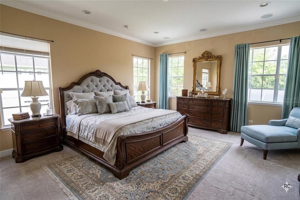 Active With Contract: $899,000 (4 beds, 5 baths, 5326 Square Feet)