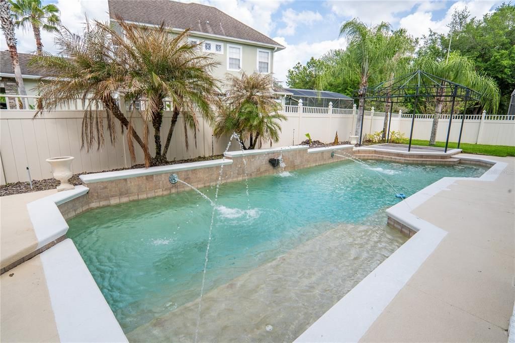 Active With Contract: $899,000 (4 beds, 5 baths, 5326 Square Feet)