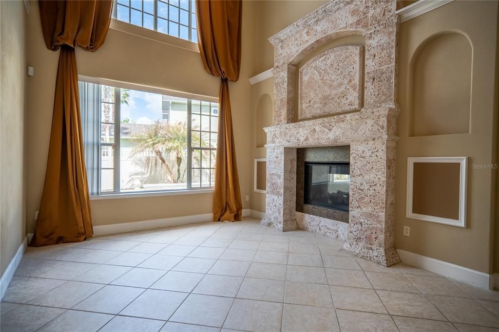 Active With Contract: $899,000 (4 beds, 5 baths, 5326 Square Feet)
