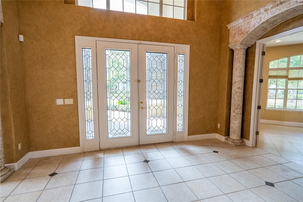 Active With Contract: $899,000 (4 beds, 5 baths, 5326 Square Feet)