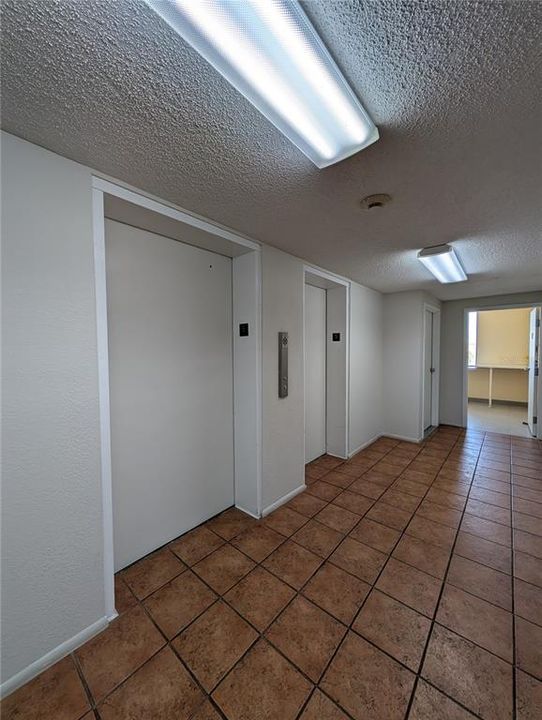 For Rent: $1,800 (0 beds, 0 baths, 439 Square Feet)