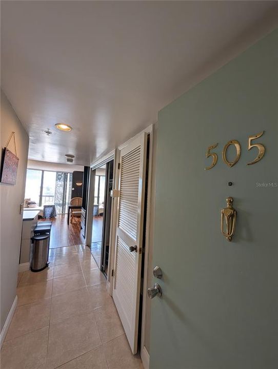 For Rent: $1,800 (0 beds, 0 baths, 439 Square Feet)