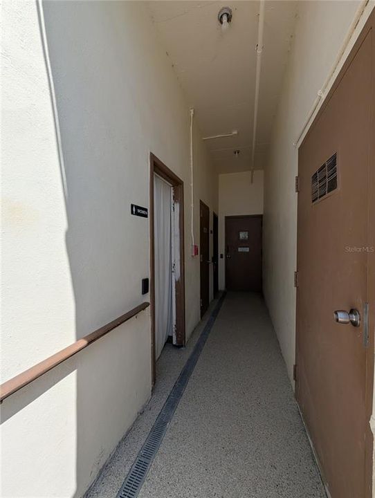 For Rent: $1,800 (0 beds, 0 baths, 439 Square Feet)