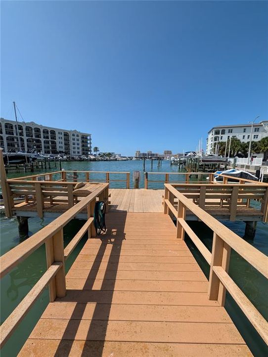 For Rent: $1,800 (0 beds, 0 baths, 439 Square Feet)